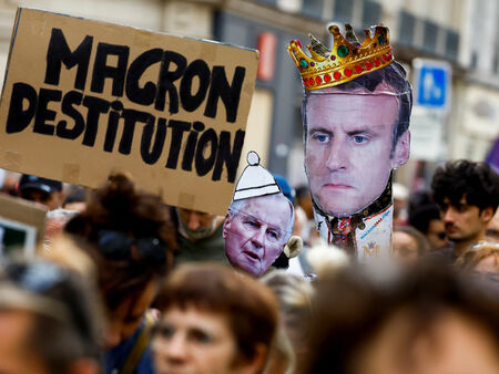 Massive demonstration in Paris against Macron’s options for the new government