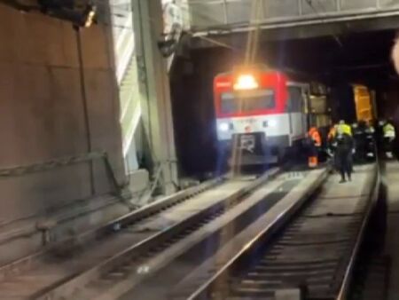 Segundo Descarrilamiento En Nueve D As De Un Tren En Atocha